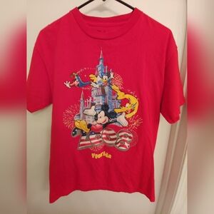Vintage Disney Red Graphic Tees Short Sleeve Size M